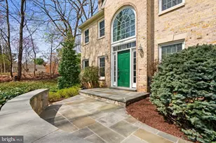11817 Quince Mill Dr, Gaithersburg, MD 20878 - Photo 1