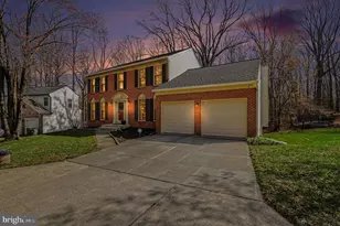 9852 Mainsail Dr, Gaithersburg, MD 20879 - Photo 1