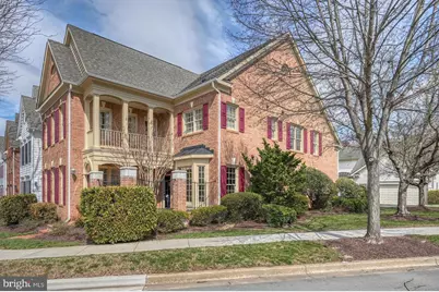 300 Lisa Oaks Way, Rockville, MD 20850 - Photo 1