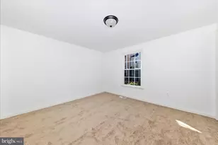 13303 Country Ridge Dr, Germantown, MD 20874 - Photo 18