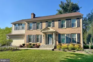 16 Hollyberry Ct, Rockville, MD 20852 - Photo 1