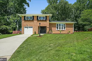 6607 Lone Oak Dr, Bethesda, MD 20817 - Photo 1