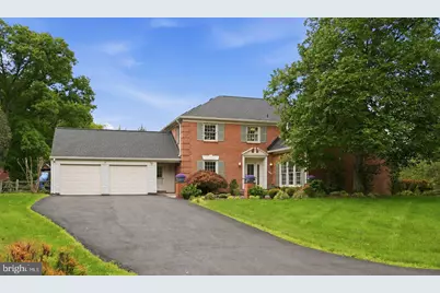 8100 Buckspark Lane E, Potomac, MD 20854 - Photo 1