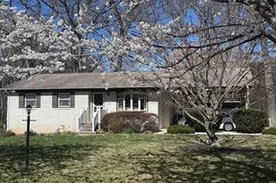 11809 Longdraft Ct, Gaithersburg, MD 20878 - Photo 1
