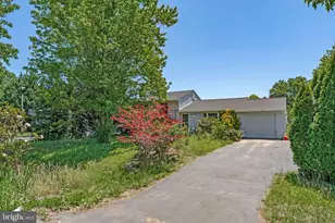 17313 Dowden Way, Poolesville, MD 20837 - Photo 1
