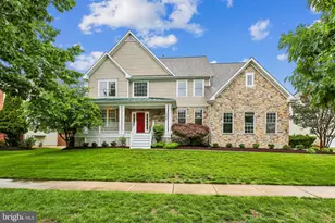 14226 Floral Park Dr, North Potomac, MD 20878 - Photo 1