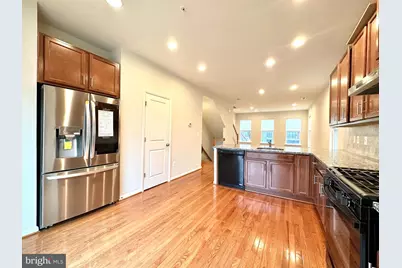 127 Decoverly Drive, Gaithersburg, MD 20878 - Photo 1