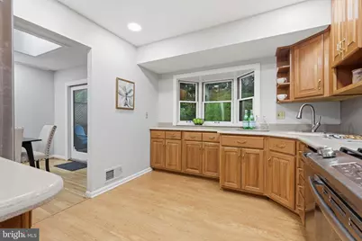 705 Wilson Avenue, Rockville, MD 20850 - Photo 10