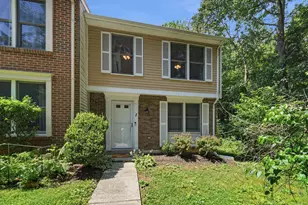 1 Cross Ridge Ct, Germantown, MD 20874 - Photo 1