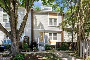 14 Pine Ridge Ct, Germantown, MD 20874 - Photo 1