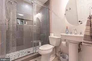 5917 Empire Way, North Bethesda, MD 20852 - Photo 32