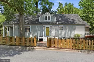 901 Davis Ave, Takoma Park, MD 20912 - Photo 1