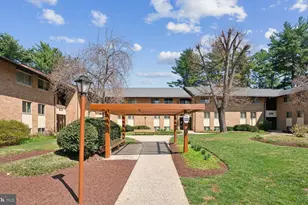 18808 Walkers Choice Rd, Gaithersburg, MD 20886 - Photo 1