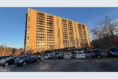 6100 Westchester Park Drive #609, College Park, MD 20740 - Photo 1