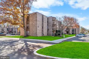 3340 Huntley Sq Dr, Temple Hills, MD 20748 - Photo 1