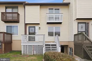 11313 Laurelwalk Dr, Laurel, MD 20708 - Photo 1
