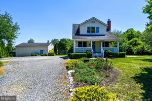 7011 Old Sandy Spring Rd, Laurel, MD 20707 - Photo 1