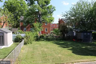 2351 Iverson St, Temple Hills, MD 20748 - Photo 18