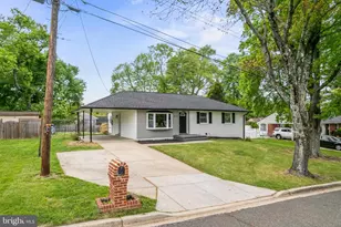913 Applewood St, Capitol Heights, MD 20743 - Photo 1
