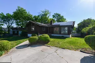 1019 Cedar Heights Dr, Capitol Heights, MD 20743 - Photo 1