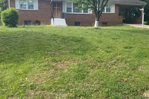 1903 Deerfield Ct, Oxon Hill, MD 20745 - Photo 1