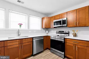 4119 Applegate Ct, Suitland, MD 20746 - Photo 1