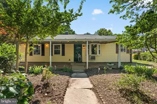 905 Lindsay Rd, Oxon Hill, MD 20745 - Photo 1