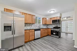 8805 Bolero Ct, Clinton, MD 20735 - Photo 10