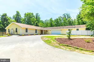 23258 Oak Dr, California, MD 20619 - Photo 1