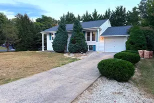 1424 Outer Dr, Hagerstown, MD 21742 - Photo 1