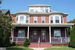715 Oak Hill Ave, Hagerstown, MD 21740 - Photo 1