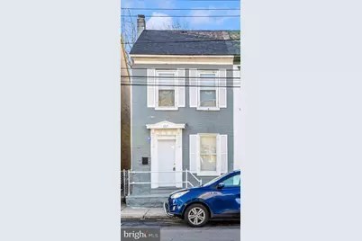 137 E Antietam Street, Hagerstown, MD 21740 - Photo 1