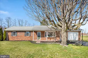 22120 Holiday Dr, Smithsburg, MD 21783 - Photo 1