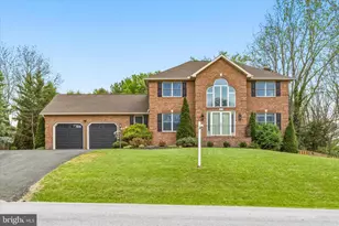 20115 Teakwood Dr, Hagerstown, MD 21742 - Photo 1