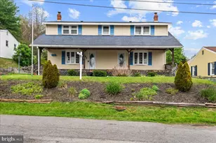 132 Washington St, Hancock, MD 21750 - Photo 1