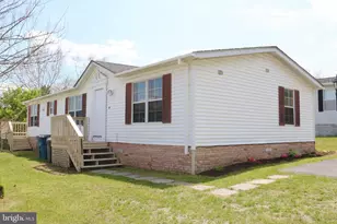 11933 Heather Dr, Hagerstown, MD 21740 - Photo 1