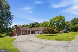 10208 Mar Rock Dr, Hagerstown, MD 21740 - Photo 1