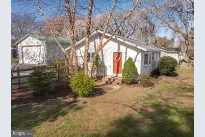 300 Broad Street, Berlin, MD 21811 - Photo 1