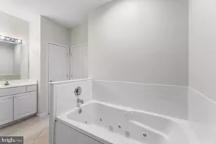 12101 Assawoman Dr, Ocean City, MD 21842 - Photo 16