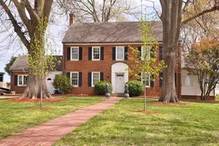 155 N Water Ln, Tappahannock, VA 22560 - Photo 1