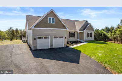 2012 Dozer Ln, Catlett, VA 20119 - Photo 1