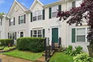 526 Highland Towne Ln, Warrenton, VA 20186 - Photo 1