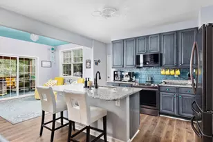 112 Country Club Dr, Cross Junction, VA 22625 - Photo 1