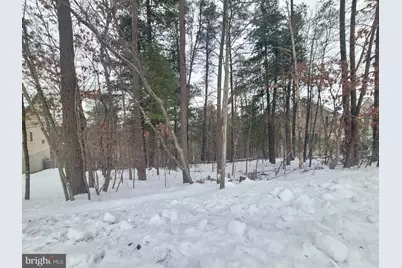 407 S Lakeview Dr, Cross Junction, VA 22625 - Photo 1