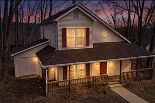 109 Hilltop Ct, Cross Junction, VA 22625 - Photo 1