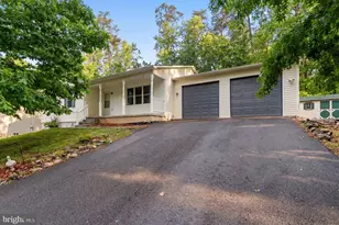 100 Woodlands Ln, Cross Junction, VA 22625 - Photo 1