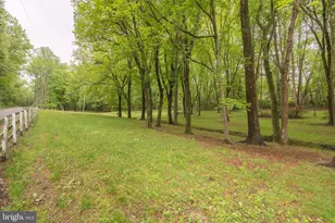 11123 Popes Head Rd, Fairfax, VA 22030 - Photo 1