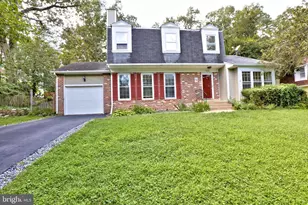 7808 Tower Woods Dr, Springfield, VA 22153 - Photo 1