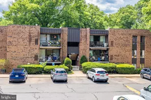 7905 Dassett Ct, Annandale, VA 22003 - Photo 1