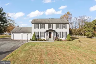 836 Utterback Store Rd, Great Falls, VA 22066 - Photo 1